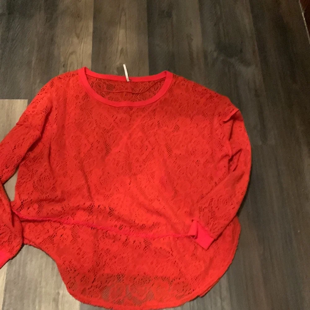 Free people not cold‎ in this top. In red. NWOT. Retsil 68